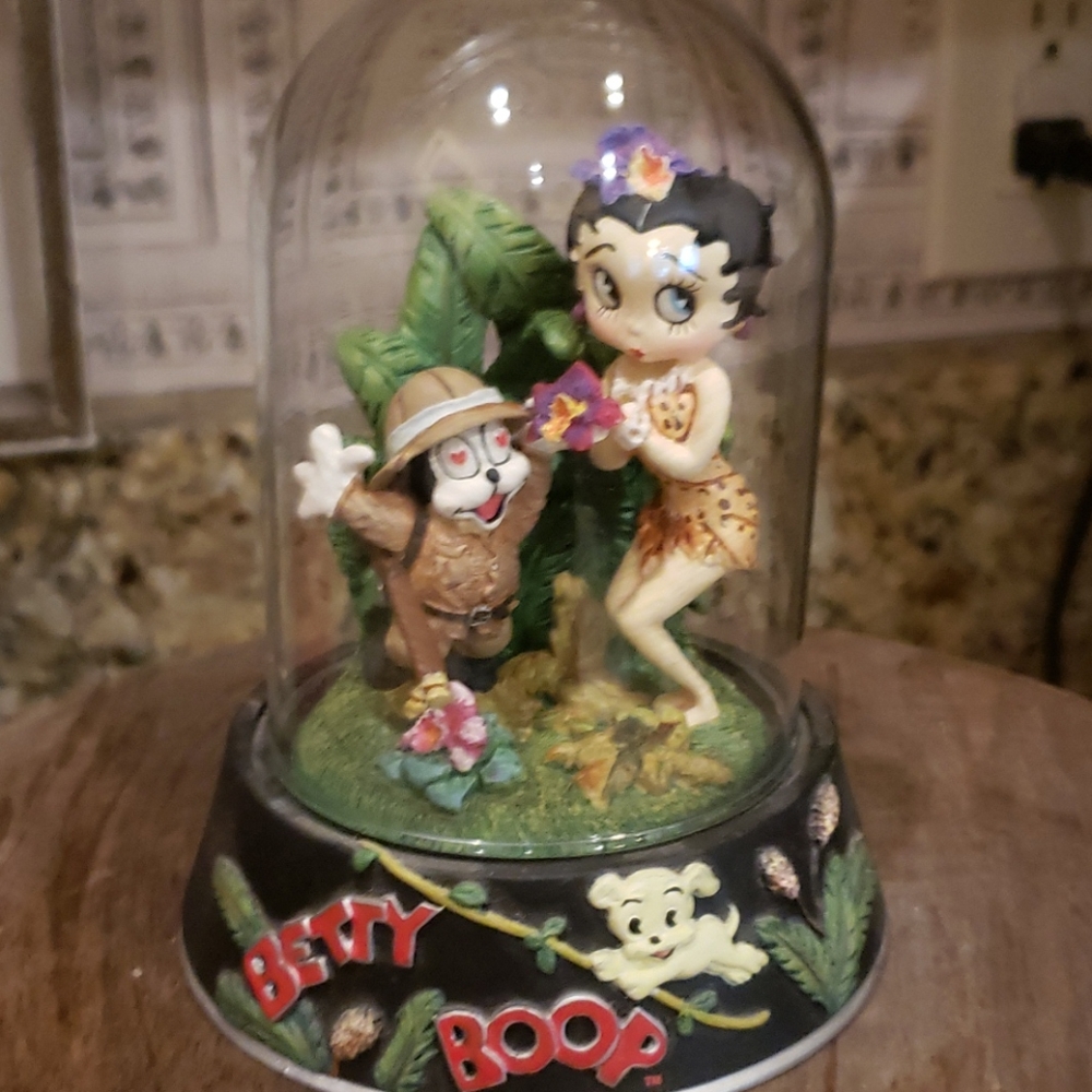 Betty Boop of the Jungle collectible